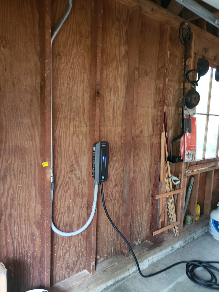 The installed 32A, 7.68 kW Webasto car charger
