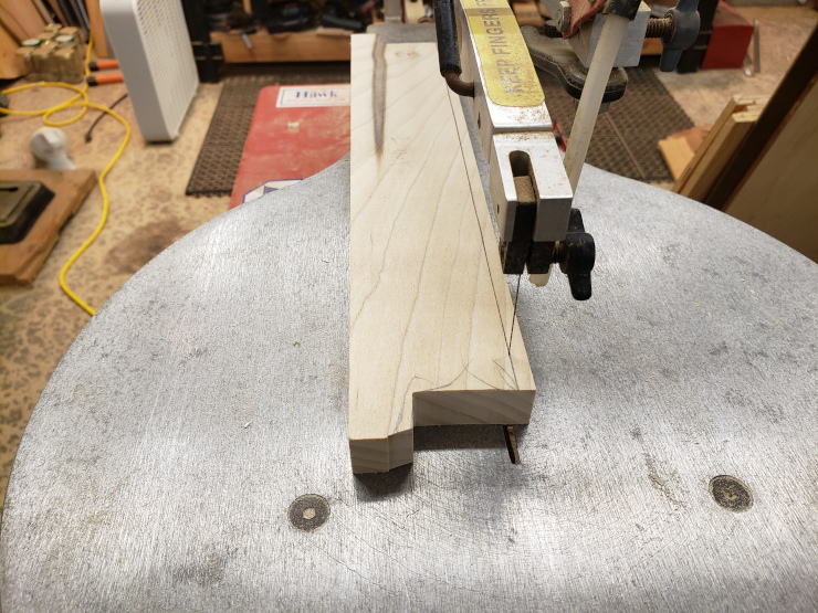 Scrollsawing the corners out of the horizontal bars